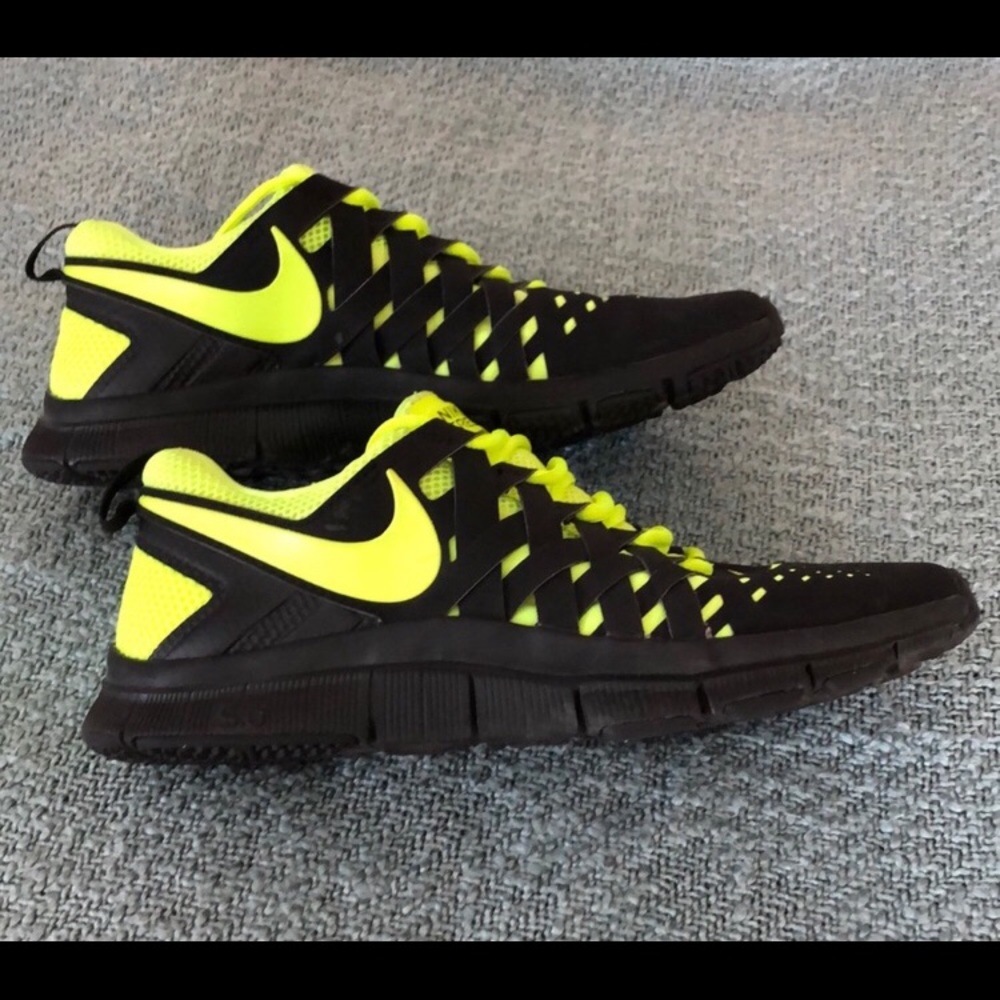 Nike FreeTrainer 5.0 Sz 9.5 Running Shoes 579809